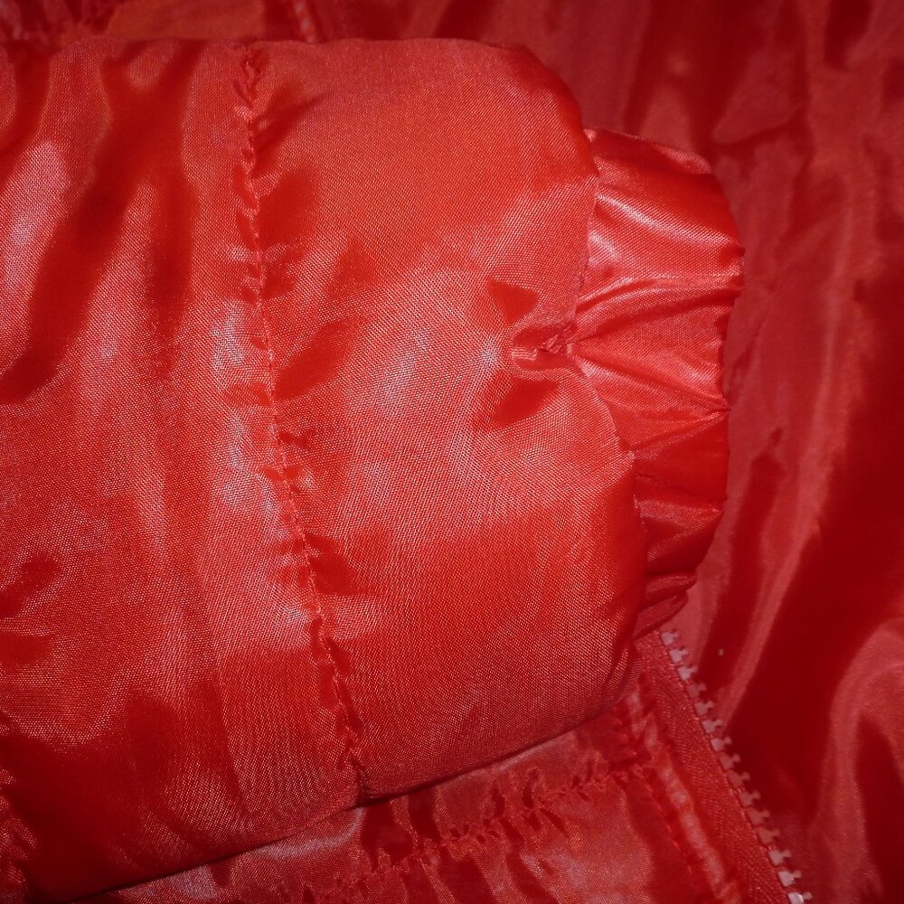 NEW! ZYFG Free Light Zippered & hooded  red puffy jacket Sz L - Picture 12 of 12